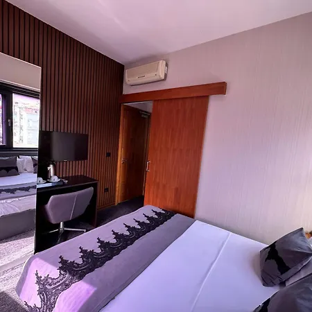 Hotel Black Art 5*