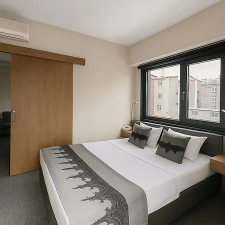 Black Art Hotel 5*