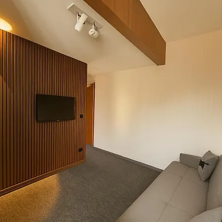 Black Art Hotel