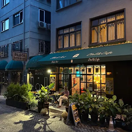 Black Art 5* Isztambul