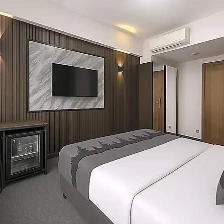 Black Art Hotel