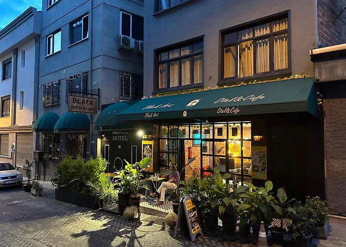 Black Art 5* イスタンブール